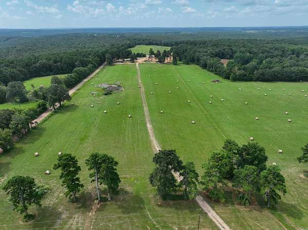 100 Acres of Land with Home for Sale in Pleasant Plains, Arkansas