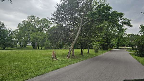 0.49 Acres of Residential Land for Sale in Hendersonville, Tennessee