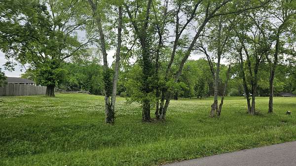 0.52 Acres of Residential Land for Sale in Hendersonville, Tennessee