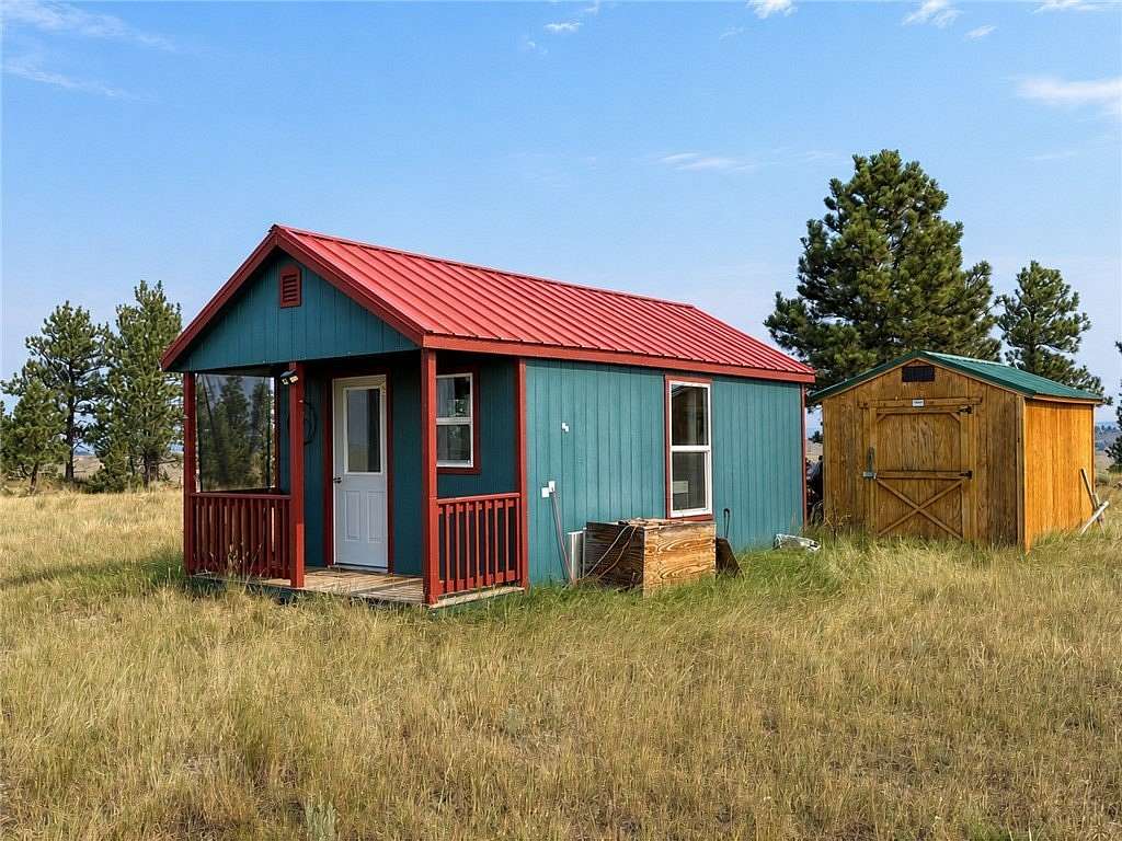 20.5 Acres of Recreational Land with Home for Sale in Roundup, Montana