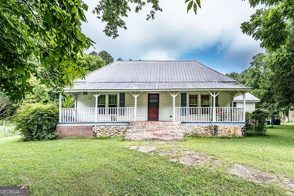 18.1 Acres of Land with Home for Sale in Lindale, Georgia