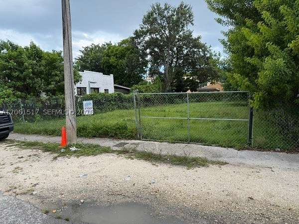 0.13 Acres of Residential Land for Sale in Miami, Florida