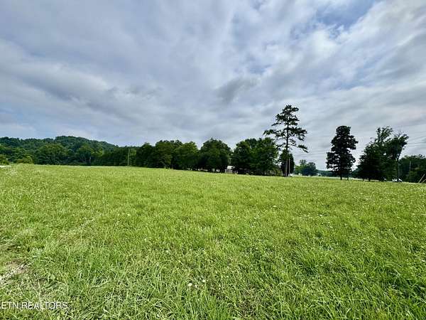 7.45 Acres of Residential Land for Auction in Heiskell, Tennessee