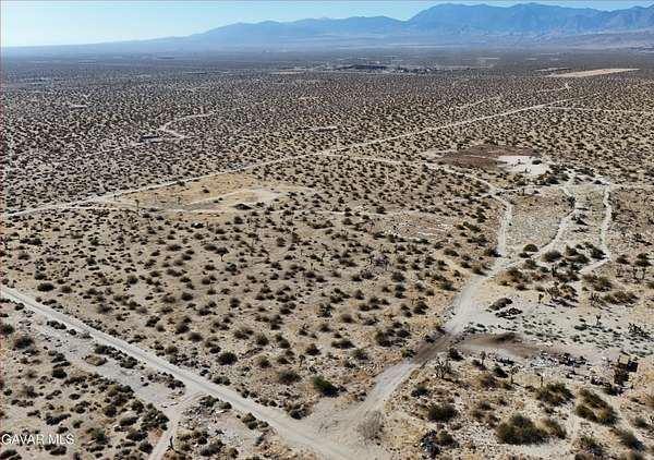 2.77 Acres of Residential Land for Sale in Littlerock, California