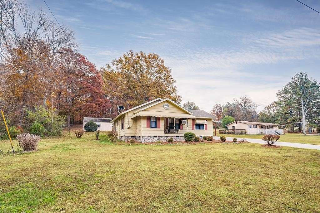 2 Acres of Land with Home for Sale in Crandall, Georgia