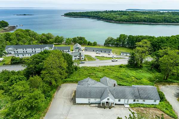 1.5 Acres of Improved Residential Land for Sale in Rockport, Maine