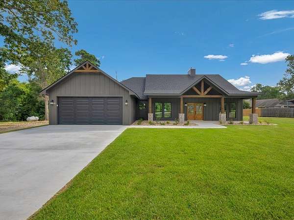4 Acres of Land with Home for Sale in Huntington, Texas