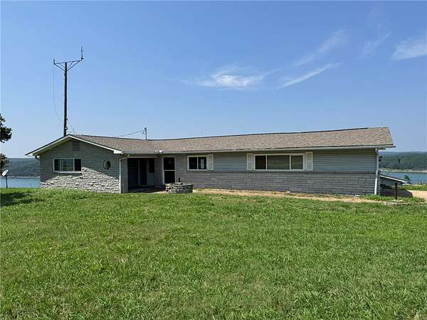 1.66 Acres of Land with Home for Sale in Henderson, Arkansas