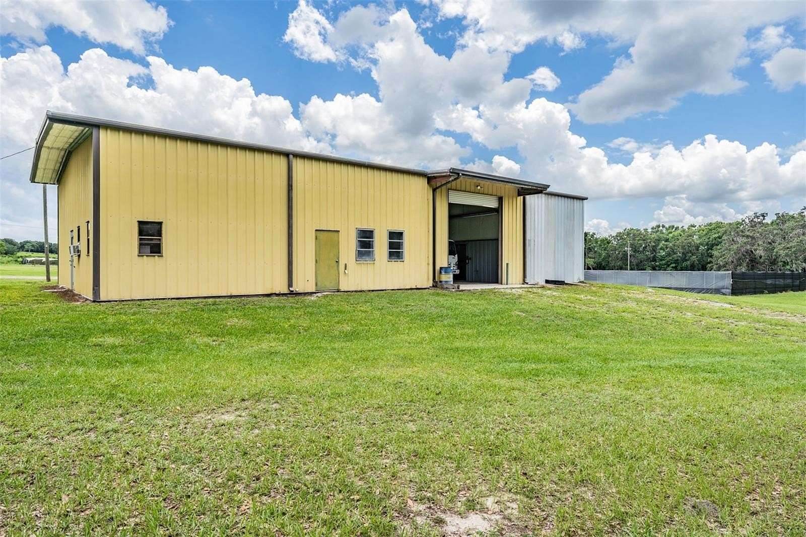3.5 Acres of Mixed-Use Land for Lease in San Antonio, Florida