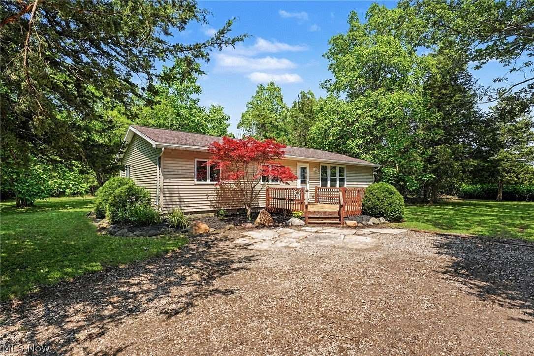 3.37 Acres of Land with Home for Sale in Kelleys Island, Ohio