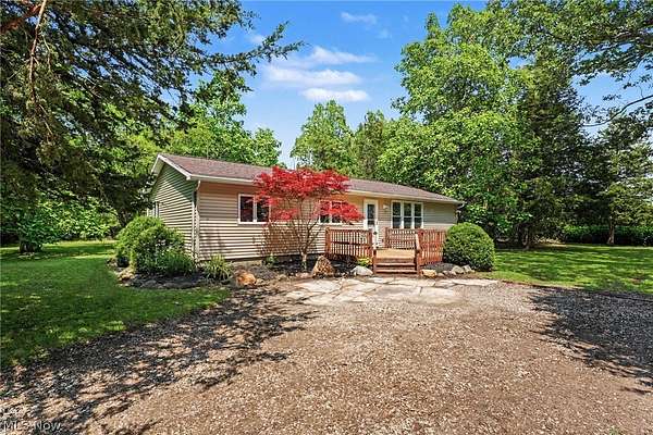 3.37 Acres of Land with Home for Sale in Kelleys Island, Ohio