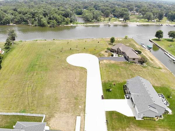 0.71 Acres of Residential Land for Sale in Machesney Park, Illinois