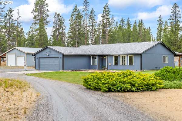 4.49 Acres of Land with Home for Sale in La Pine, Oregon