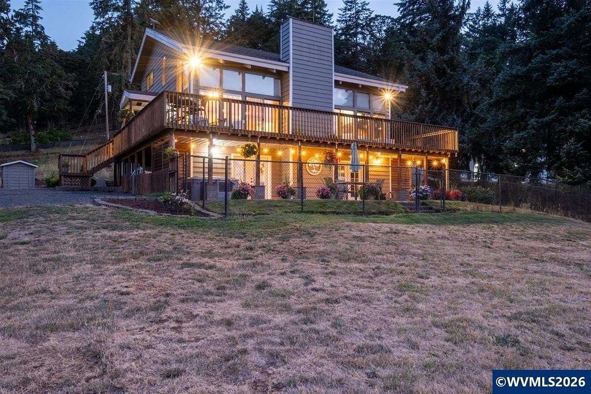 7.18 Acres of Land with Home for Sale in Salem, Oregon
