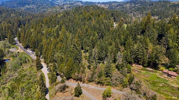 4 Acres of Commercial Land for Sale in Willits, California