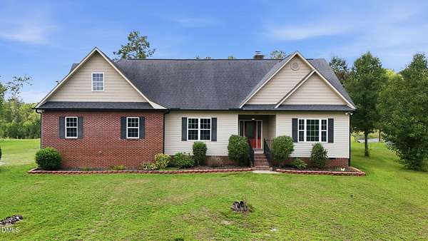 28.3 Acres of Land with Home for Lease in Sanford, North Carolina