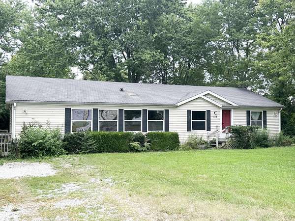 1.67 Acres of Land with Home for Sale in Billings, Missouri
