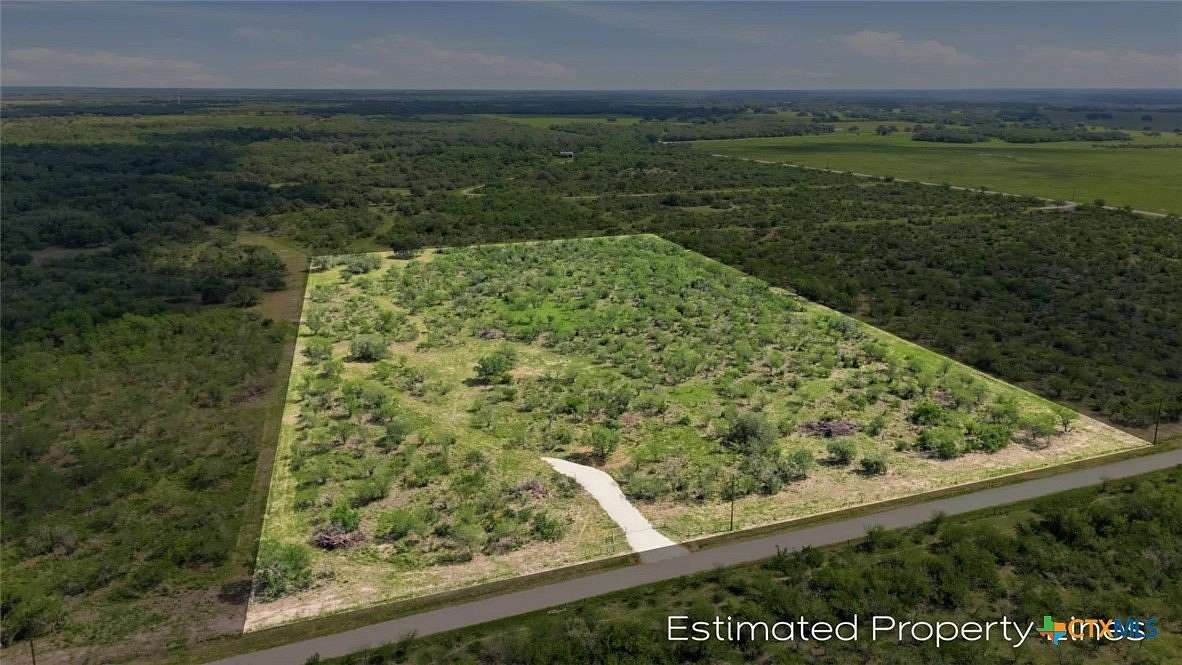 11.7 Acres of Land for Sale in Goliad, Texas