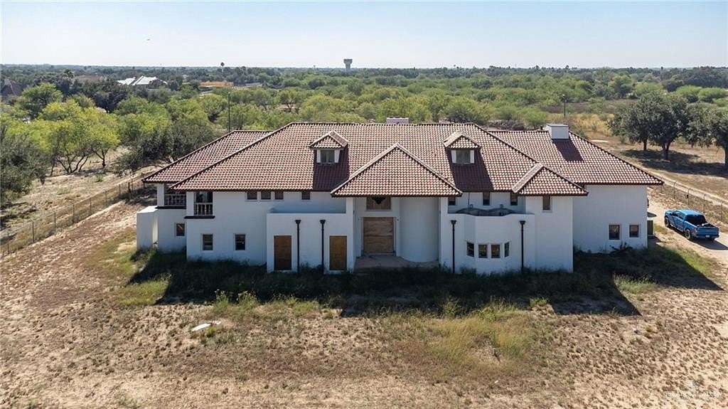 17.2 Acres of Land with Home for Sale in Palmhurst, Texas