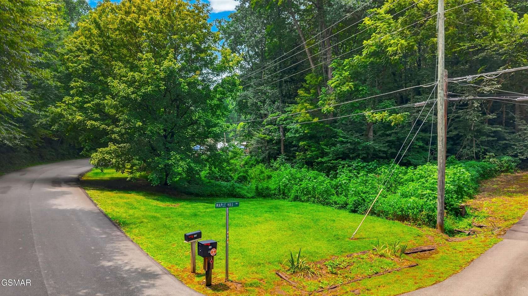 0.98 Acres of Residential Land for Sale in Gatlinburg, Tennessee