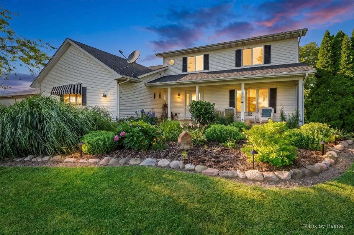 15 Acres of Land with Home for Sale in Maple Park, Illinois