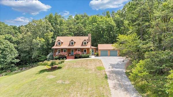 15 Acres of Land with Home for Sale in Fincastle, Virginia