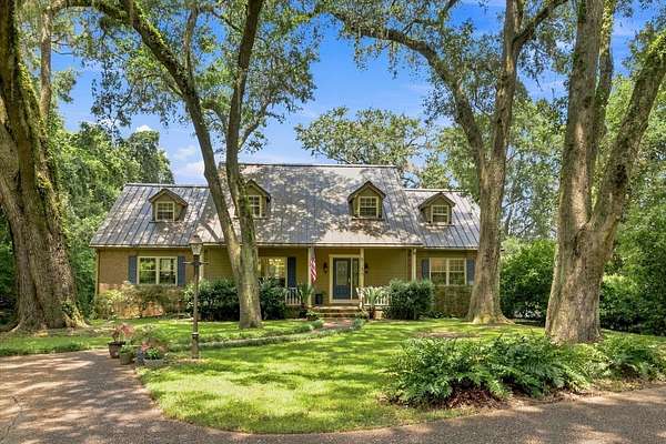 2.67 Acres of Land with Home for Sale in Tallahassee, Florida
