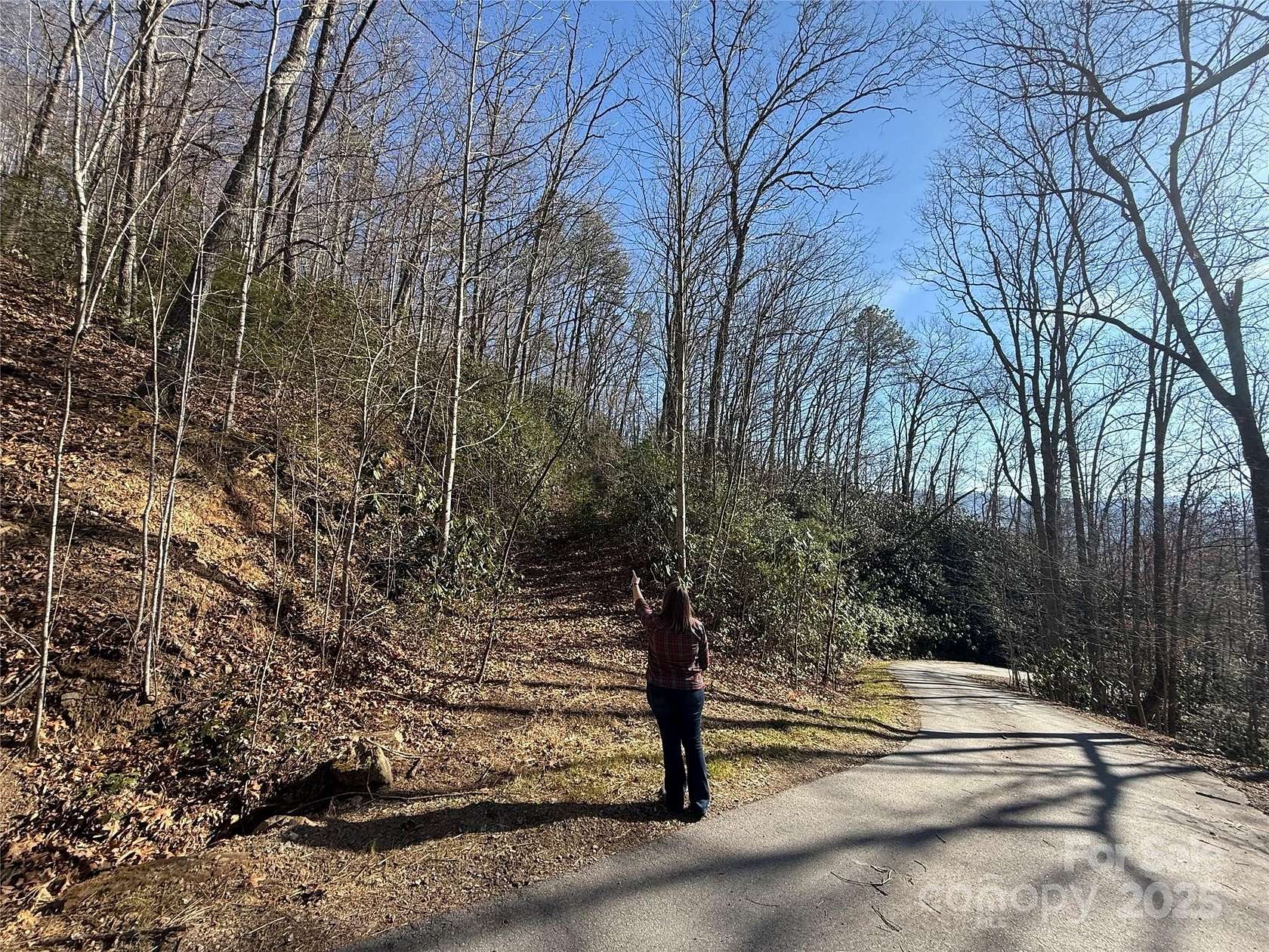 1.39 Acres of Residential Land for Sale in Waynesville, North Carolina