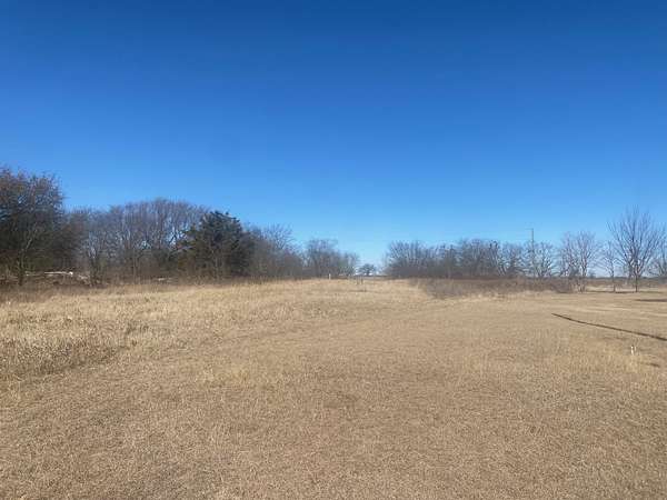 1.36 Acres of Residential Land for Sale in Corsicana, Texas