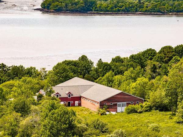 15 Acres of Land with Home for Sale in South Thomaston, Maine