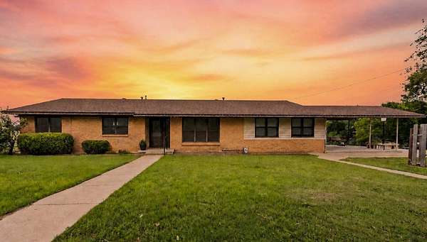 2.64 Acres of Land with Home for Sale in West, Texas