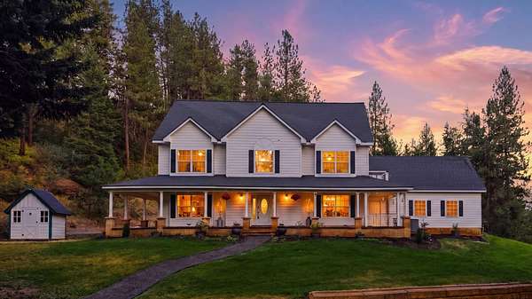 17.3 Acres of Land with Home for Sale in Mead, Washington