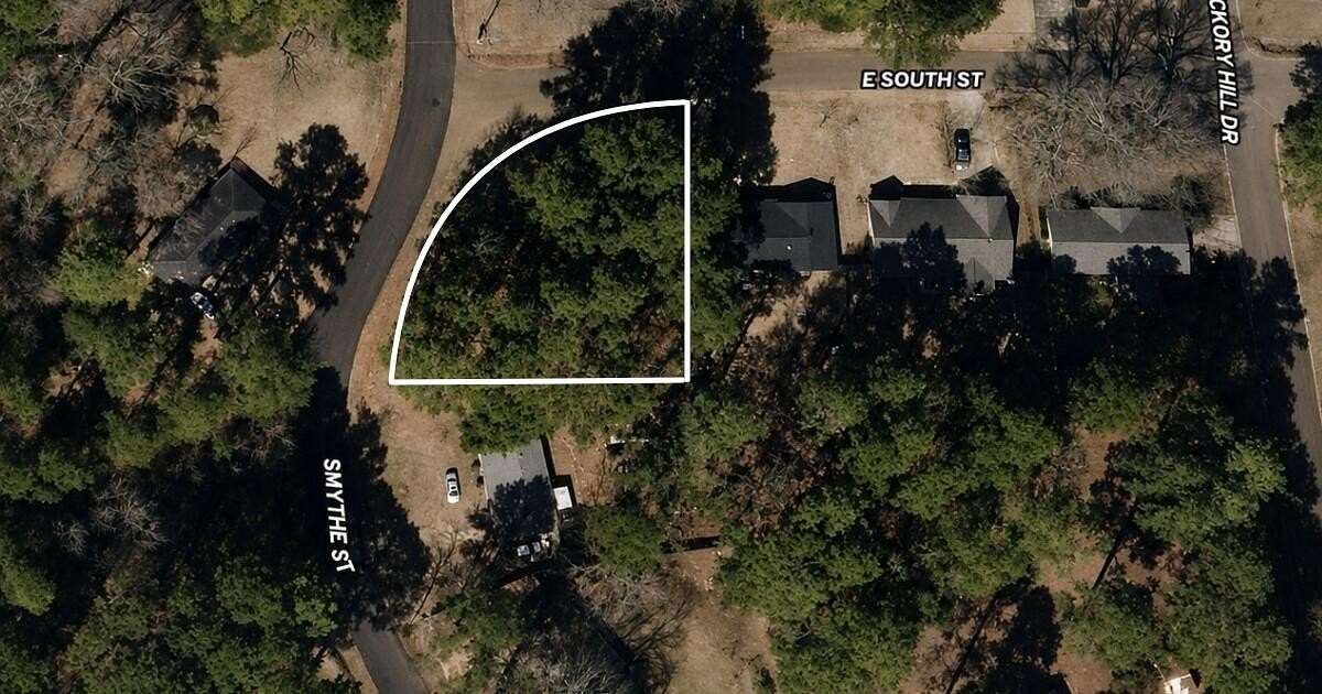 0.39 Acres of Residential Land for Sale in Kosciusko, Mississippi