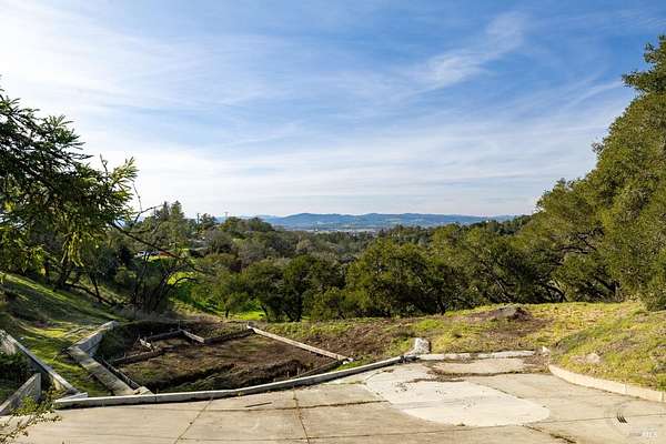 0.93 Acres of Residential Land for Sale in Santa Rosa, California