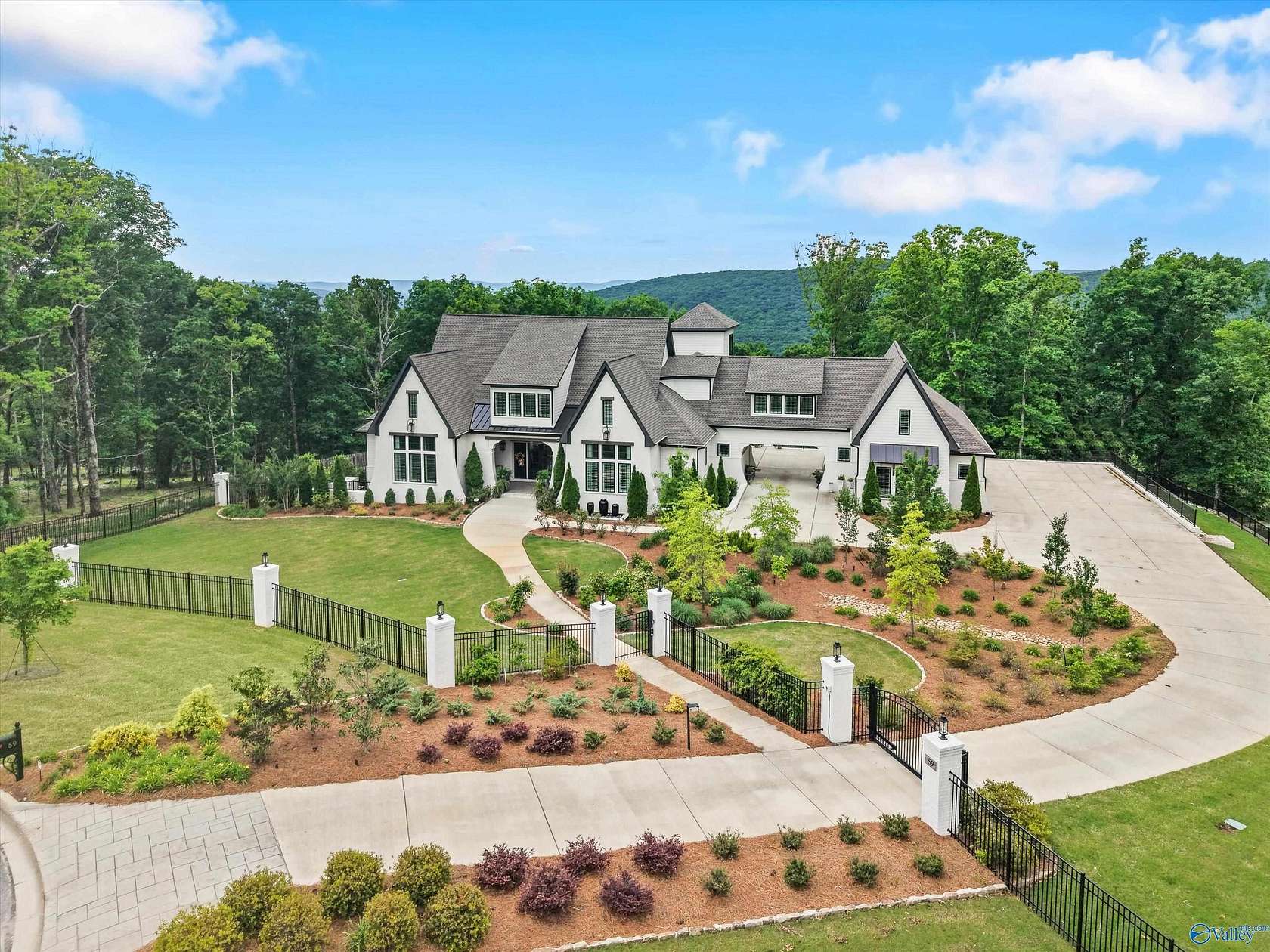 9.69 Acres of Land with Home for Sale in Owens Cross Roads, Alabama