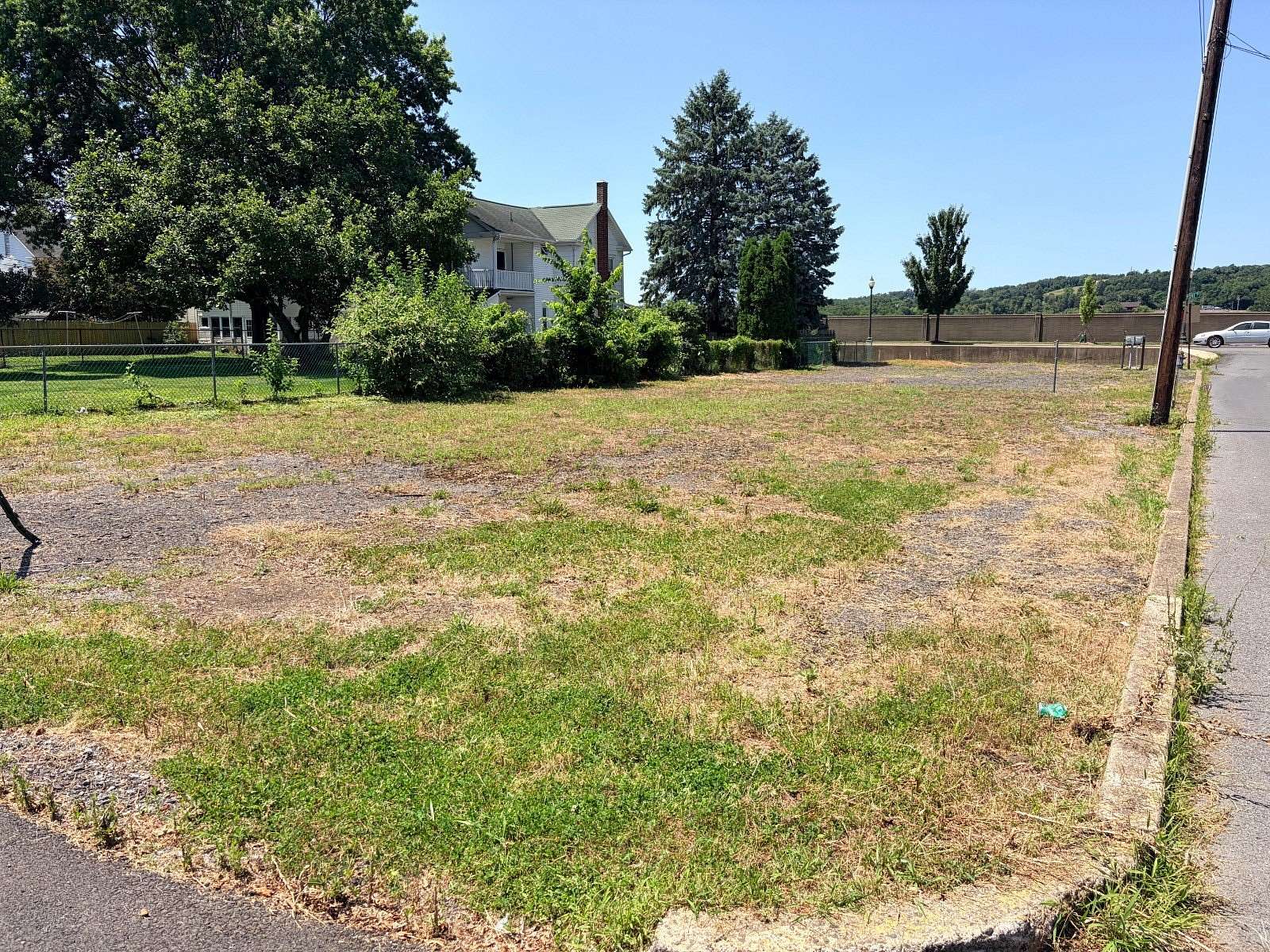 0.16 Acres of Residential Land for Auction in Sunbury, Pennsylvania
