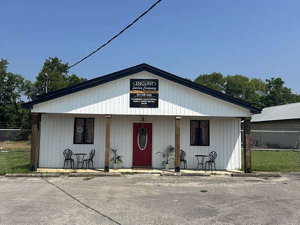 2 Acres of Improved Commercial Land for Sale in Fayetteville, Tennessee