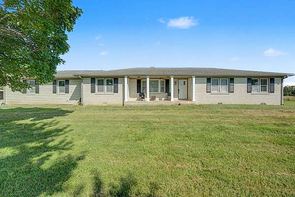 2 Acres of Land with Home for Sale in Hopkinsville, Kentucky