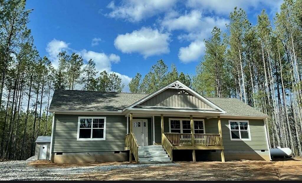 1.9 Acres of Land with Home for Sale in Farmville, Virginia