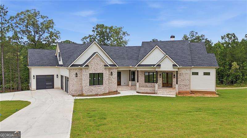 1.5 Acres of Land with Home for Sale in Newnan, Georgia