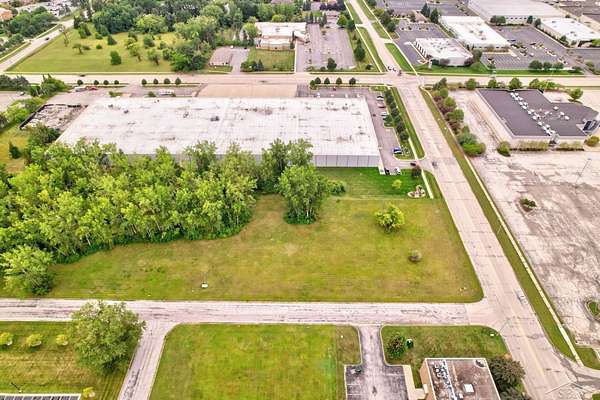 1.53 Acres of Commercial Land for Sale in Saginaw, Michigan