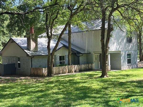 6.88 Acres of Land with Home for Sale in Harker Heights, Texas