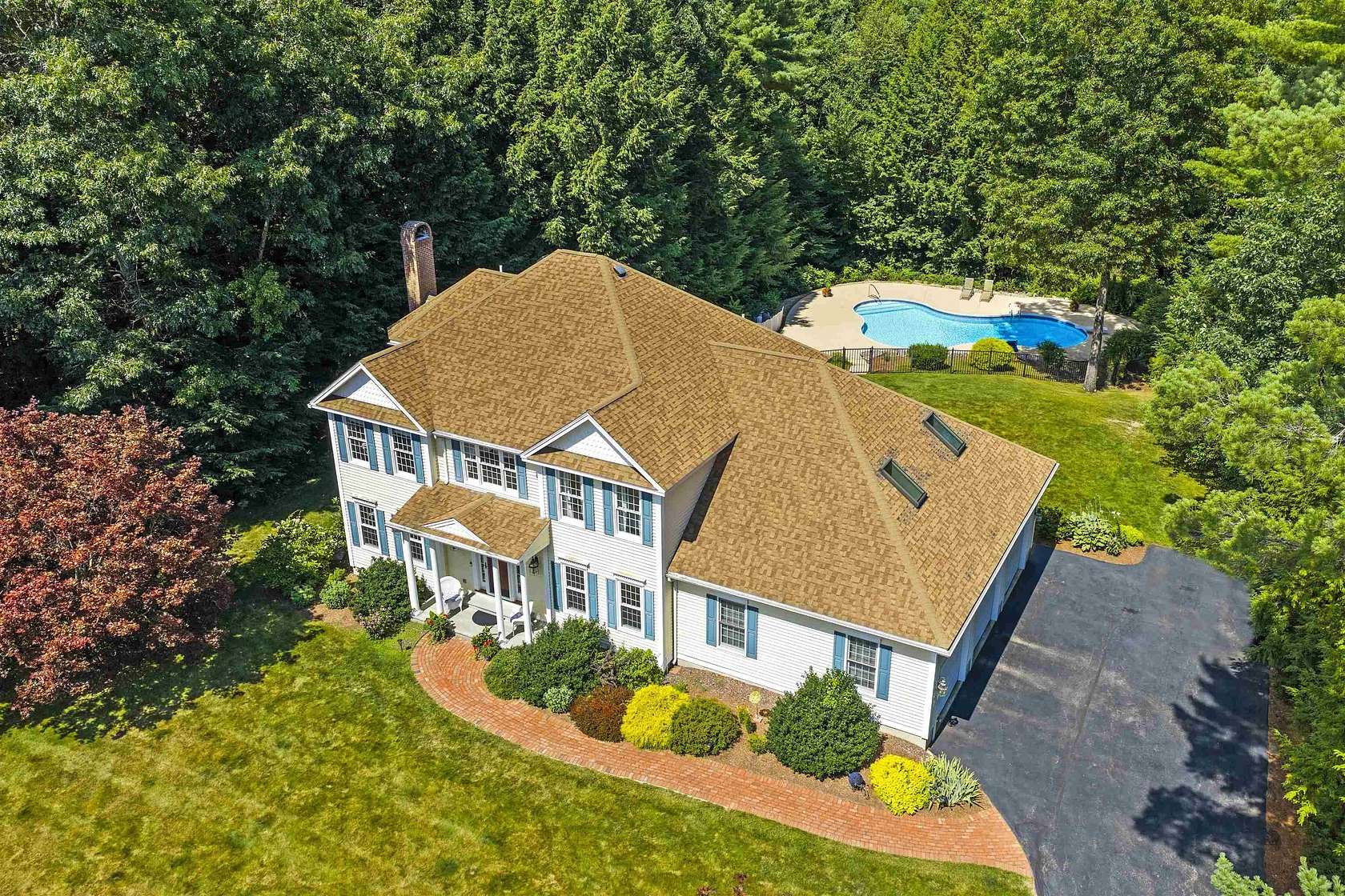 3 Acres of Land with Home for Sale in Amherst, New Hampshire