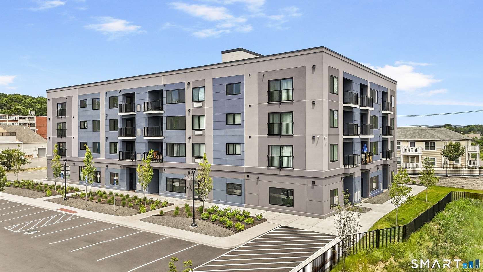 1.57 Acres of Improved Mixed-Use Land for Sale in Hamden, Connecticut