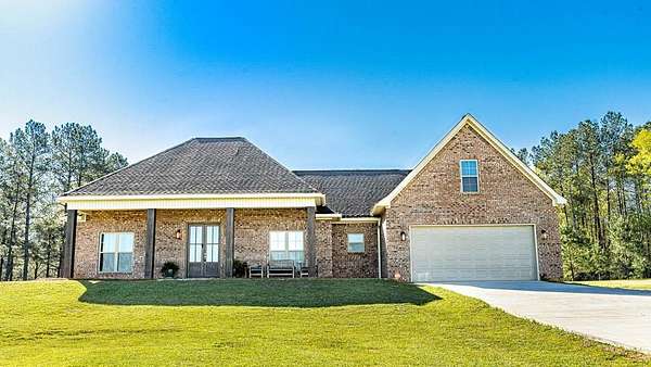 1.5 Acres of Land with Home for Sale in Ellisville, Mississippi