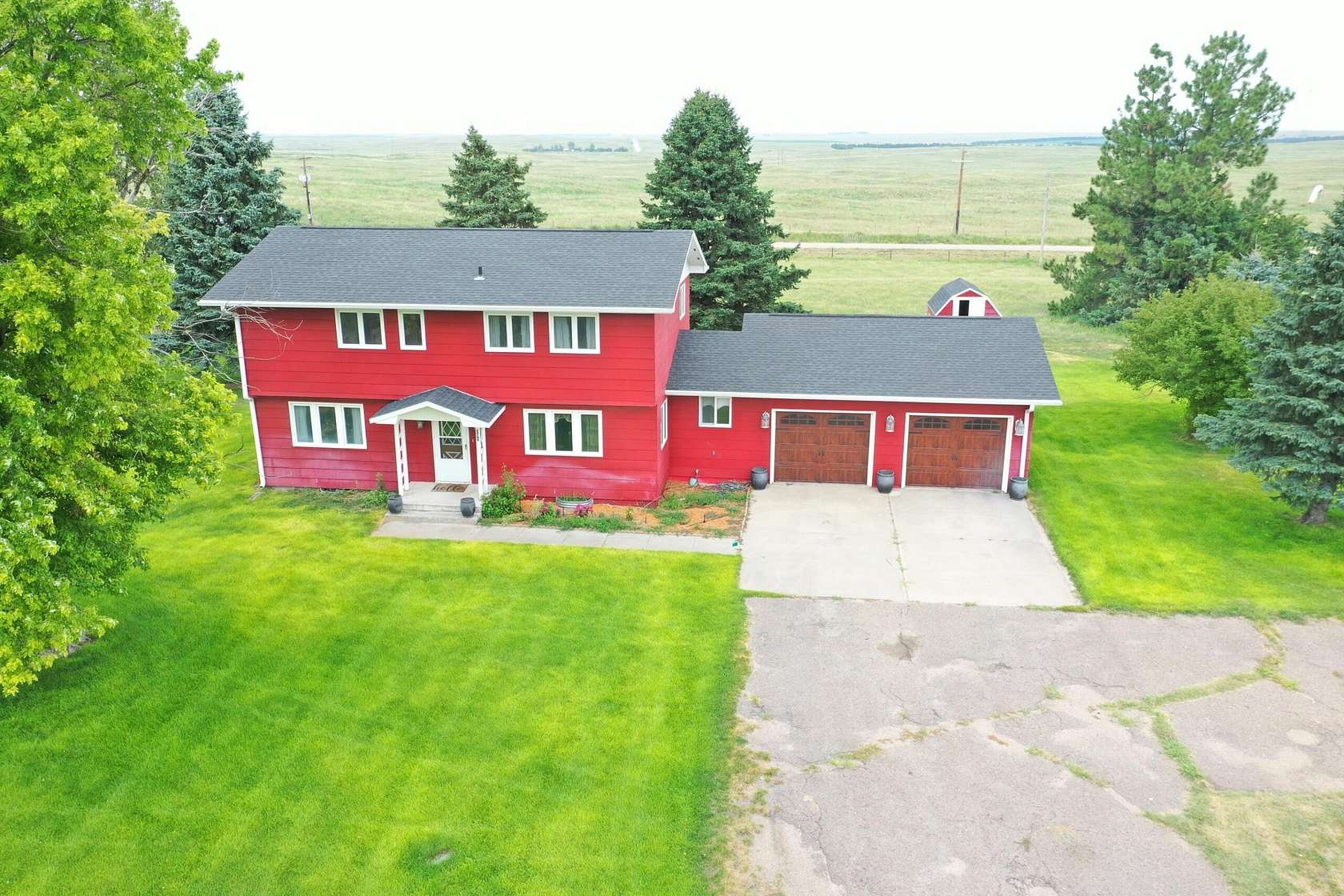 1.76 Acres of Land with Home for Sale in Wallace, Nebraska