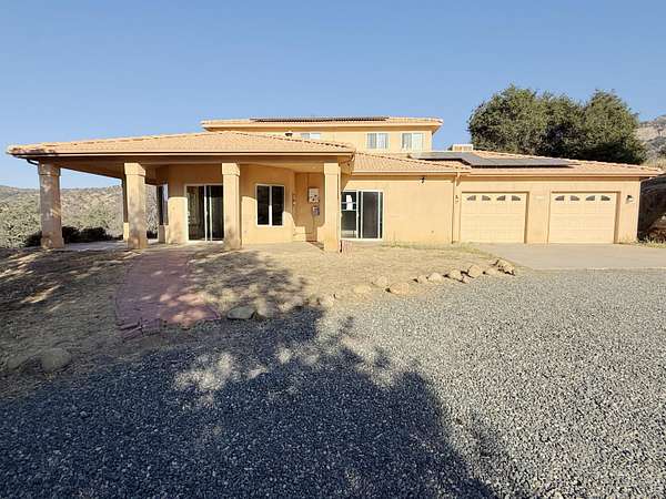 10 Acres of Land with Home for Sale in Springville, California