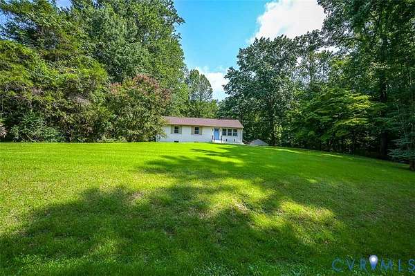 1.68 Acres of Land with Home for Sale in Mechanicsville, Virginia