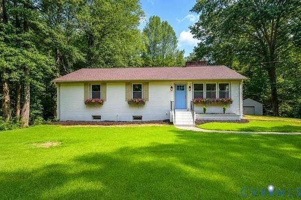 1.68 Acres of Land with Home for Sale in Mechanicsville, Virginia