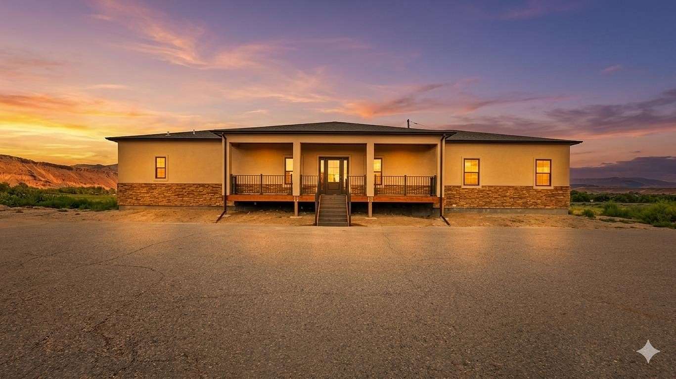 16 Acres of Land with Home for Sale in Clifton, Colorado